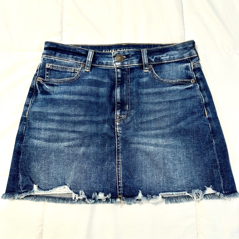 American Eagle Outfitters Women’s High Rise Mini Denim Skirt With Frayed Hem • 8